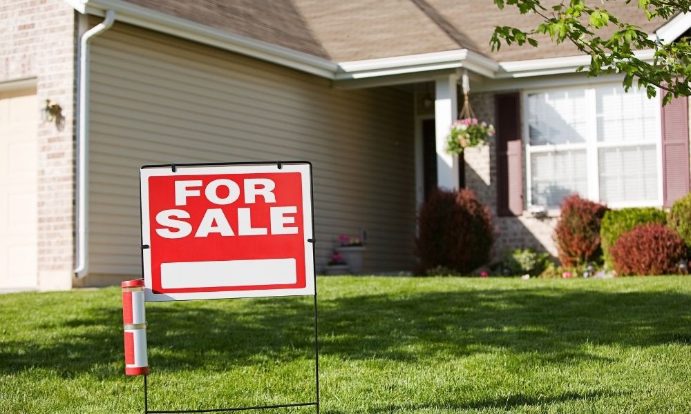 The Pros and Cons of a Short Sale vs. Foreclosure